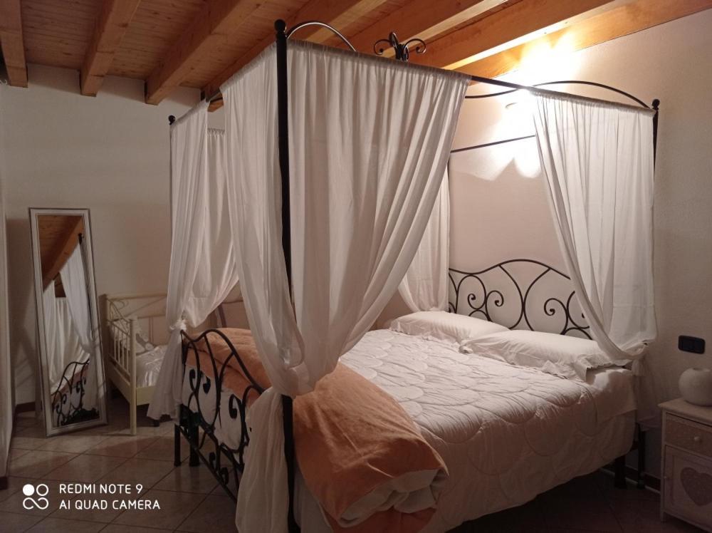 Casa Delle Api Apartamento Pisogne Exterior foto